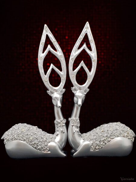 Stylish Fashion Deer Sculpture – Graceful Animal Figurine