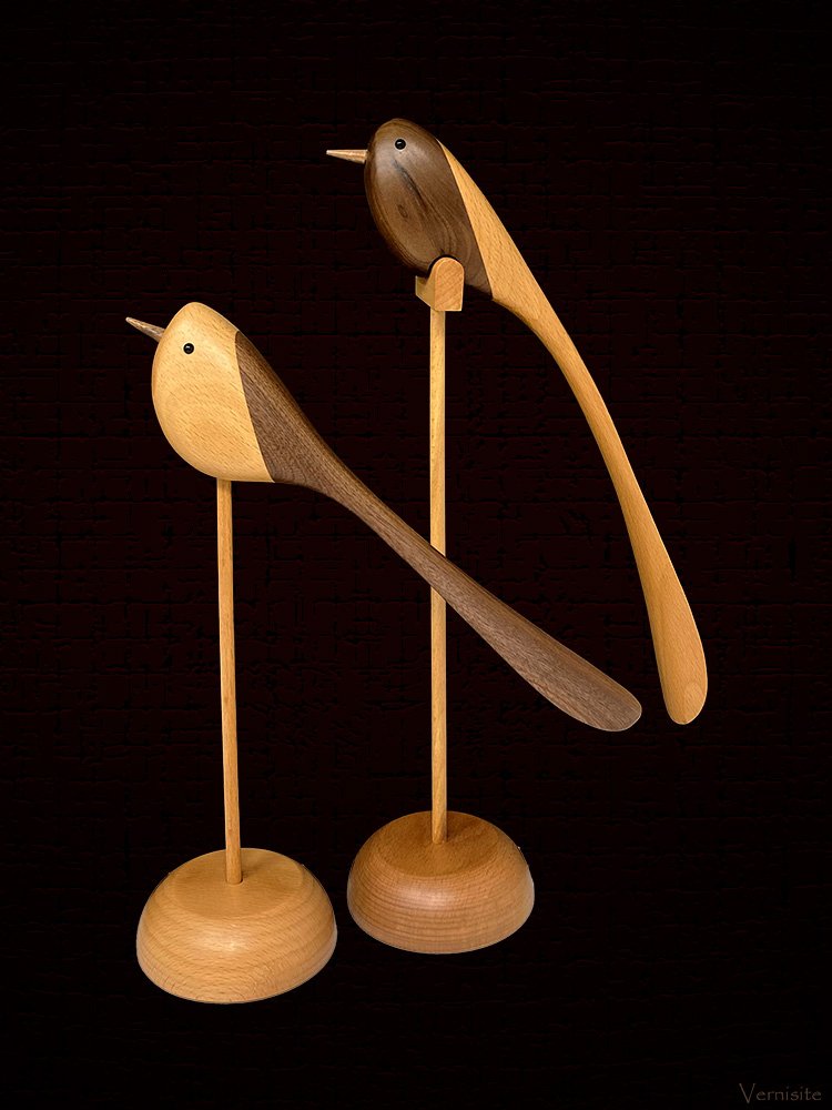 Romantic Robin Bird Couple – Nature-Inspired Artisanal Sculpture