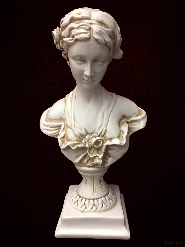 Greek Goddess Venus Sculpture - Love and Beauty Statue