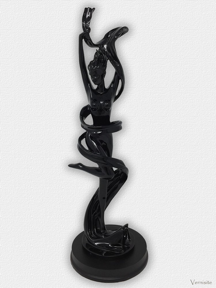 A Graceful Aerobics Dancing Lady Statue | Modern Resin Fitness Art