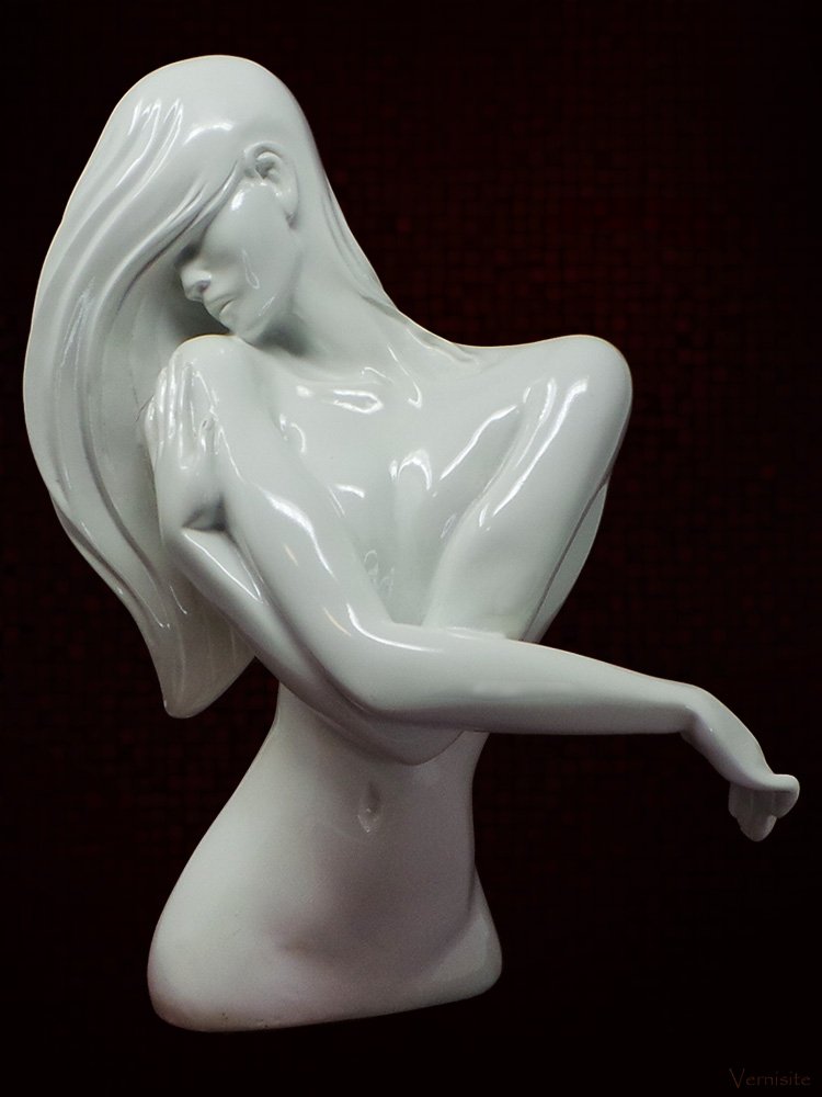 Modern Woman Model Figurine | Handcrafted Abstract Sculpture